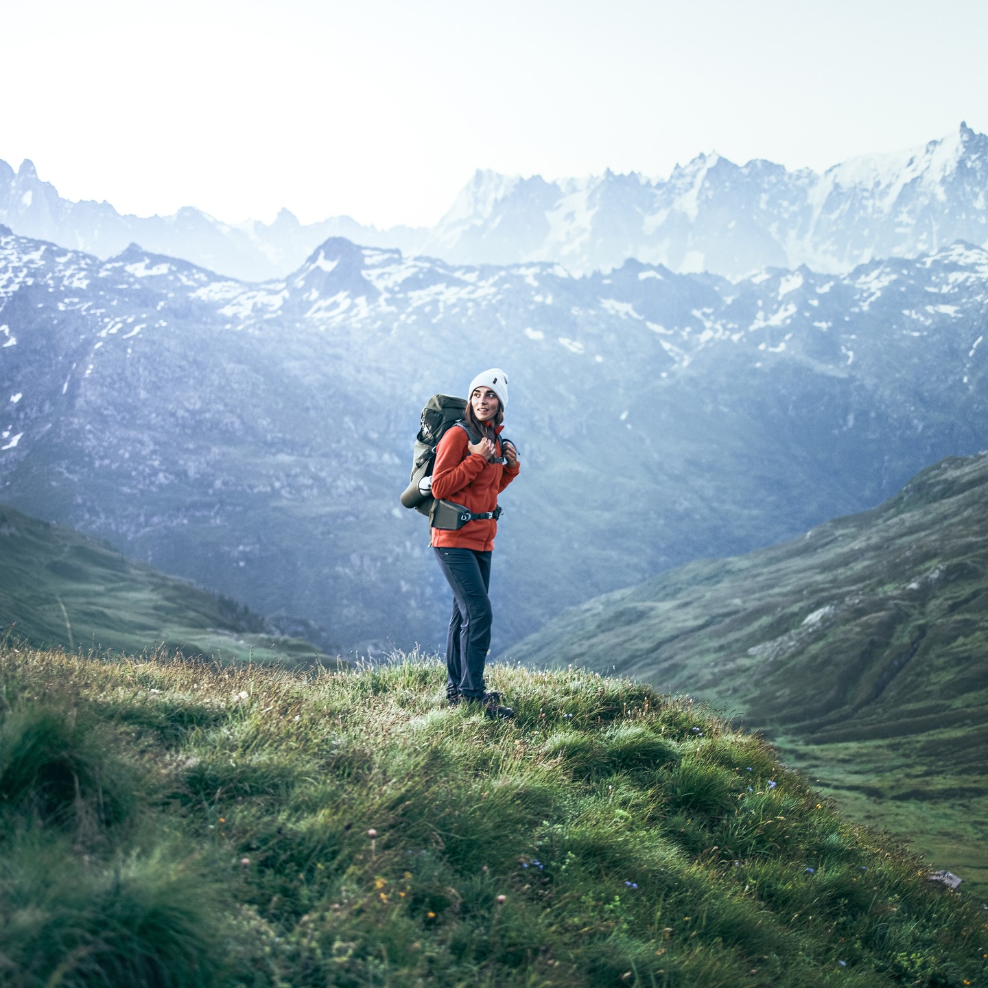 415065123 18303987655124009 9109834541634425499 N