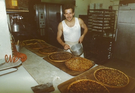 Gerhard à la fabrication de la Rue du Rhône à Sion